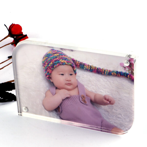 APH-006 Transparent magnetic 4×6 inch acrylic photo frame 1